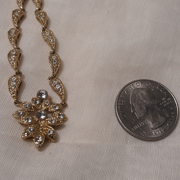 👛2/$20👛Elegant Crystal Necklace by Napier 18" - Picture 2 of 8